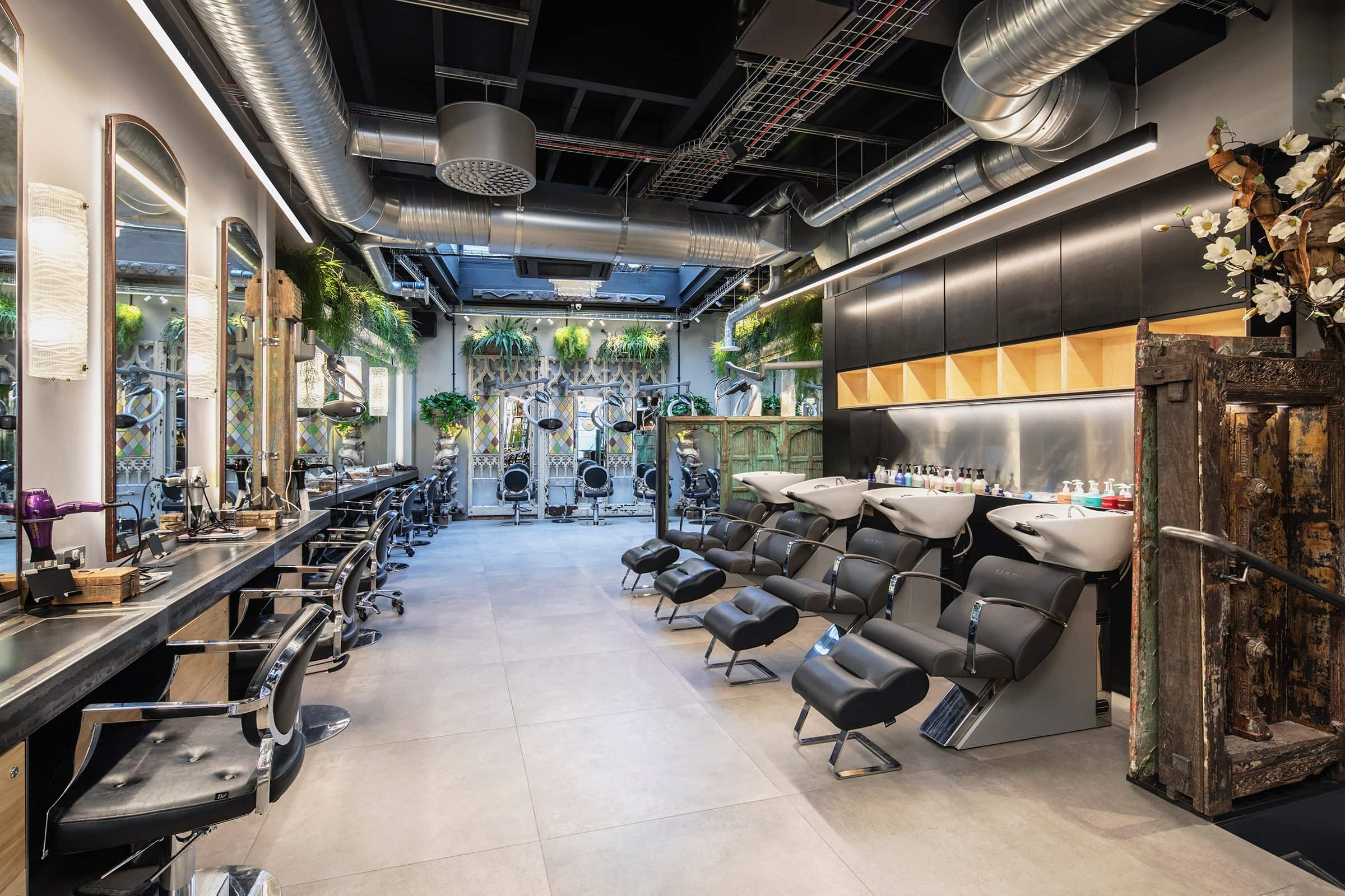 Hari’s Hairdressers Salon West Coast MEP